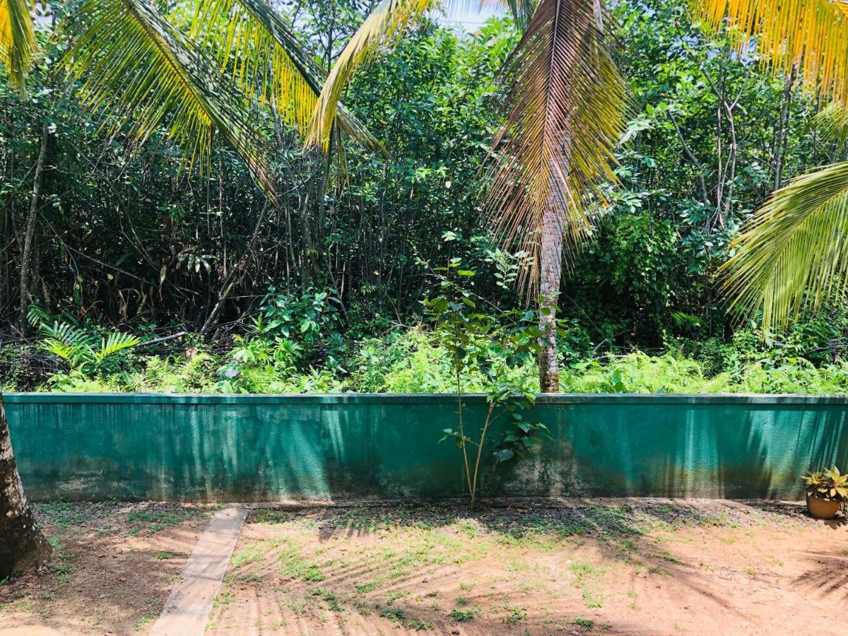 Jungle Restaurant And Villa Unawatuna Exterior foto